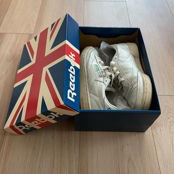 Reebok women’s Club C vintage sneakers in chalk/green - Picture 1 of 7